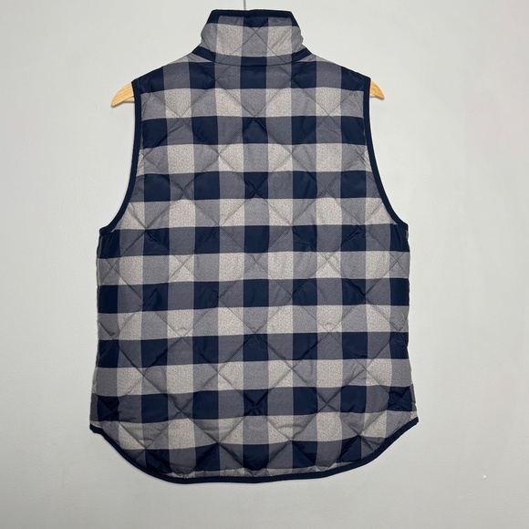 J. Crew Excursion Women's Quilted Puffer Vest Blue Buffalo Plaid Sz Medium - Picture 3 of 6